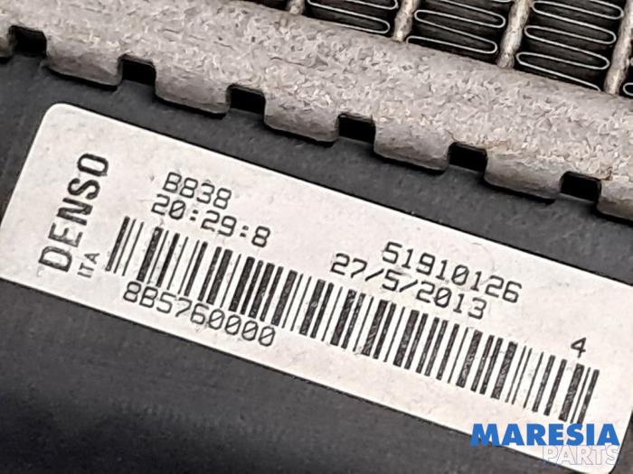 Radiateur van een Fiat Punto III (199) 0.9 TwinAir 2013