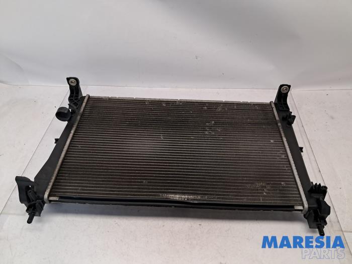 Radiateur van een Fiat Punto III (199) 0.9 TwinAir 2013