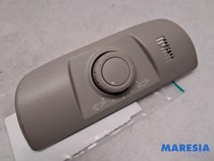 Begagnade Brytare, soltak Renault Grand Scénic III (JZ) 1.4 16V TCe 130 Pris € 35,00 Marginaltabell erbjuds av Maresia Parts