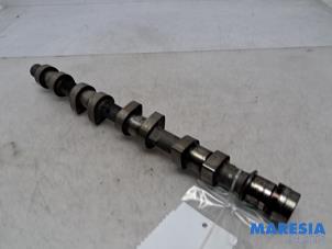 Begagnade Kamaxel Citroen C5 III Tourer (RW) 2.0 16V Pris € 62,50 Marginaltabell erbjuds av Maresia Parts