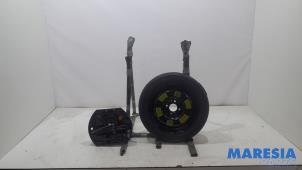Begagnade Domkraftsset + reservhjul Citroen DS3 Cabrio (SB) 1.6 16V VTS THP Pris € 74,00 Marginaltabell erbjuds av Maresia Parts