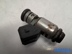 Begagnade Insprutare (bensin) Fiat Palio Weekend (178D) 1.6 16V Pris € 42,50 Marginaltabell erbjuds av Maresia Parts