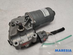 Gebruikte Ruitenwissermotor voor Renault Trafic (1FL/2FL/3FL/4FL) 2.0 dCi 16V 120 Prijs € 90,75 Inclusief btw aangeboden door Maresia Parts