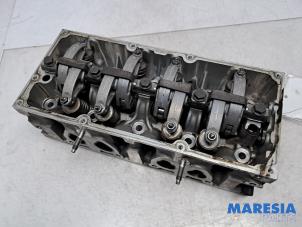 Gebruikte Cilinderkop Renault Twingo II (CN) 1.2 Prijs op aanvraag aangeboden door Maresia Parts