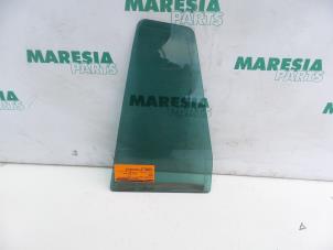 Begagnade Sidofönster, vänster bak Renault Laguna II Grandtour (KG) 2.0 16V Pris € 30,00 Marginaltabell erbjuds av Maresia Parts