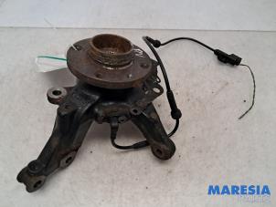 Używane Sworzen prawy przód Renault Clio IV (5R) 0.9 Energy TCE 90 12V Cena € 35,00 Procedura marży oferowane przez Maresia Parts