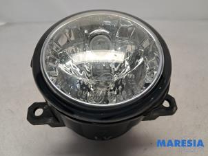 Gebruikte Mistlamp links-voor Toyota ProAce (MDX) 2.0 D4-D Prijs € 30,19 Inclusief btw aangeboden door Maresia Parts