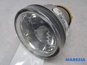 Begagnade Dimljus, höger fram Citroen Berlingo Cinqspace, Multispace 1.6 VTi 95 16V Pris € 15,00 Marginaltabell erbjuds av Maresia Parts