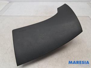 Begagnade Knäairbag, vänster Peugeot 207 CC (WB) 1.6 16V Pris € 79,00 Marginaltabell erbjuds av Maresia Parts