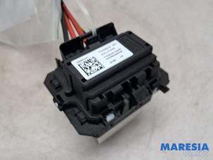 Begagnade Motstånd, kupéfläkt Citroen C3 (SX/SW) 1.2 Vti 12V PureTech Pris € 55,00 Marginaltabell erbjuds av Maresia Parts