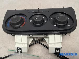 Begagnade Värmekontrollpanel Fiat Doblo Cargo (263) 1.6 D Multijet Pris € 60,50 Inklusive moms erbjuds av Maresia Parts