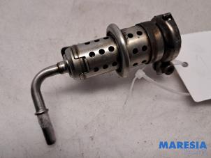 Używane Wtryskiwacz AdBlue Peugeot 308 SW (L4/L9/LC/LJ/LR) 1.6 BlueHDi 120 Cena € 75,00 Procedura marży oferowane przez Maresia Parts