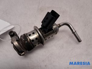 Używane Wtryskiwacz AdBlue Peugeot 308 SW (L4/L9/LC/LJ/LR) 1.6 BlueHDi 120 Cena € 75,00 Procedura marży oferowane przez Maresia Parts