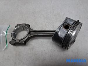 Gebruikte Drijfstang Alfa Romeo Brera (939) 2.2 JTS 16V Prijs € 131,25 Margeregeling aangeboden door Maresia Parts