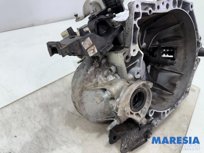 Växellåda från en Opel Combo Cargo 1.5 CDTI 100 2021