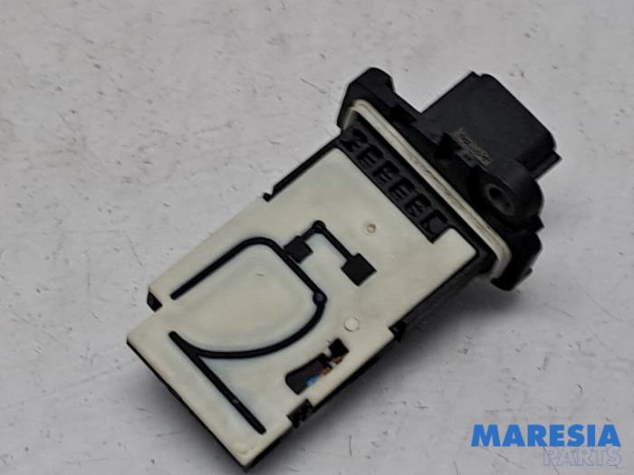 Luftflödesmätare från en Renault Trafic (1FL/2FL/3FL/4FL) 1.6 dCi 95 2018