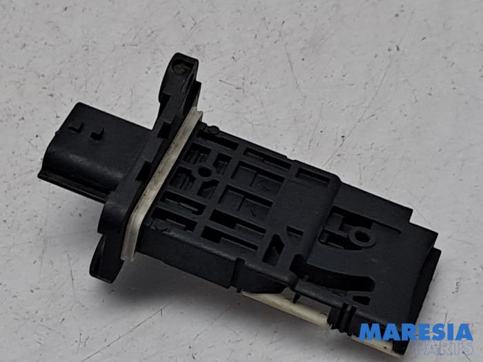 Luftflödesmätare från en Renault Trafic (1FL/2FL/3FL/4FL) 1.6 dCi 95 2018