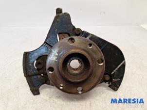 Gebruikte Fusee rechts-voor Fiat 500 (312) 1.2 Prijs € 50,00 Margeregeling aangeboden door Maresia Parts