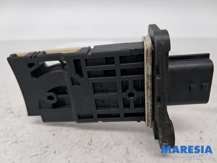 Luftflödesmätare från en Nissan NV 300 1.6 dCi 95 2017