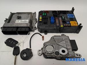 Gebruikte Computer Motormanagement Opel Corsa F (UB/UH/UP) 1.2 Turbo 12V 130 Prijs € 449,99 Margeregeling aangeboden door Maresia Parts