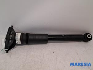 Gebruikte Schokdemper links-achter Opel Corsa F (UB/UH/UP) 1.2 Turbo 12V 130 Prijs € 29,99 Margeregeling aangeboden door Maresia Parts