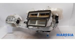 Begagnade Värmarhus Citroen C4 Picasso (3D/3E) 1.6 16V THP 155 Pris € 265,00 Marginaltabell erbjuds av Maresia Parts