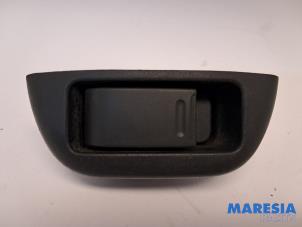Begagnade Brytare, eldrivna fönster Citroen C1 1.0 12V Pris € 10,00 Marginaltabell erbjuds av Maresia Parts