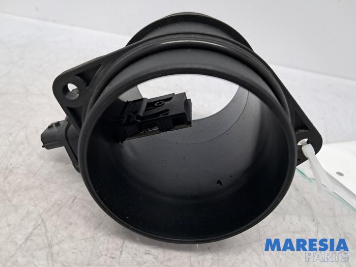 Luftflödesmätare från en Renault Master III (FV) 2.3 dCi 170 16V FWD 2018