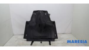 Begagnade Motorskyddspanel Renault Espace (JK) 2.0 16V Turbo Pris € 89,00 Marginaltabell erbjuds av Maresia Parts
