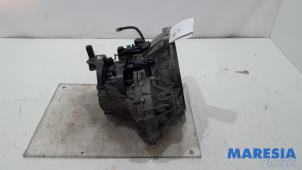 Begagnade Växellåda Opel Movano 2.3 CDTi 16V FWD Pris € 1.089,00 Inklusive moms erbjuds av Maresia Parts