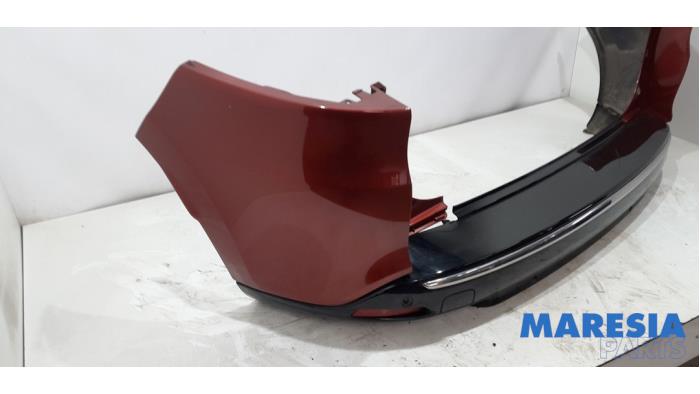 Bakre stötfångare från en Renault Clio IV Estate/Grandtour (7R) 0.9 Energy TCE 90 12V 2019