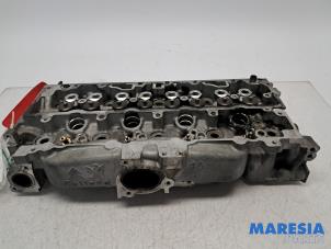 Begagnade Topplock Peugeot 5008 I (0A/0E) 1.6 HDiF 16V Pris € 150,00 Marginaltabell erbjuds av Maresia Parts