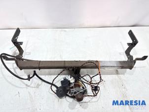 Begagnade Dragkrok Peugeot 2008 (CU) 1.2 Vti 12V PureTech 82 Pris € 149,00 Marginaltabell erbjuds av Maresia Parts