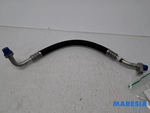 Begagnade Luftkonditioneringsledning Peugeot 3008 I (0U/HU) 2.0 HYbrid4 16V Pris € 19,99 Marginaltabell erbjuds av Maresia Parts