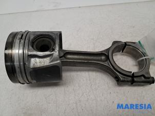 Begagnade Vevstake Renault Trafic (1FL/2FL/3FL/4FL) 1.6 dCi 95 Pris € 78,65 Inklusive moms erbjuds av Maresia Parts