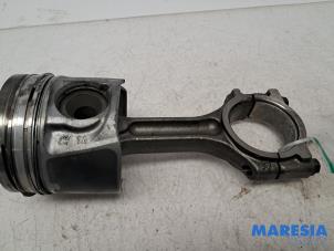 Begagnade Vevstake Renault Trafic (1FL/2FL/3FL/4FL) 1.6 dCi 95 Pris € 78,65 Inklusive moms erbjuds av Maresia Parts