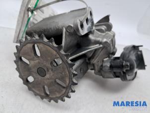 Begagnade Oljepump Opel Vivaro 1.6 CDTi BiTurbo 125 Pris € 60,50 Inklusive moms erbjuds av Maresia Parts