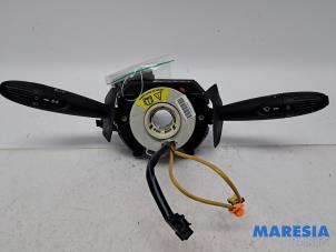 Gebruikte Stuurkolomschakelaar Fiat 500 (312) 1.2 Prijs € 59,99 Margeregeling aangeboden door Maresia Parts