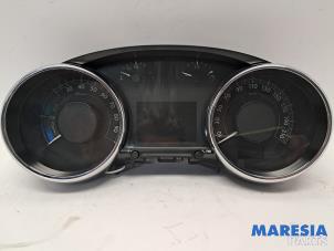 Gebruikte Instrumentenpaneel Peugeot 3008 I (0U/HU) 2.0 HYbrid4 16V Prijs € 64,99 Margeregeling aangeboden door Maresia Parts