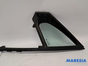 Begagnade Sidofönster, vänster fram Peugeot 2008 (CU) 1.2 Vti 12V PureTech 82 Pris € 34,99 Marginaltabell erbjuds av Maresia Parts
