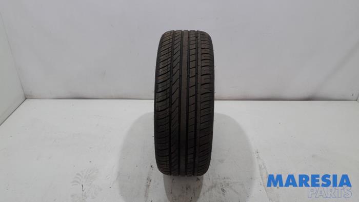 Tyre with tyre size 205/50/17 - 2055017 SUPERIA - Maresia Parts