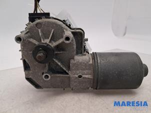 Begagnade Främre torkarmotor Renault Espace (JK) 2.0 16V Turbo Pris € 90,00 Marginaltabell erbjuds av Maresia Parts