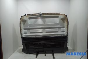 Begagnade Hyttvägg Renault Trafic (1FL/2FL/3FL/4FL) 2.0 dCi 16V 130 Pris € 181,50 Inklusive moms erbjuds av Maresia Parts