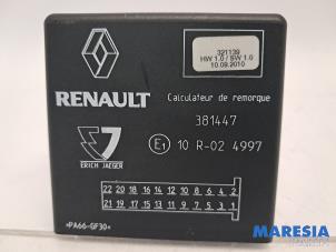 Gebruikte Module Trekhaak Renault Megane III Berline (BZ) 1.4 16V TCe 130 Prijs € 75,00 Margeregeling aangeboden door Maresia Parts