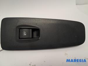 Begagnade Brytare, eldrivna fönster Fiat Ducato (250) 2.3 D 130 Multijet Pris € 24,20 Inklusive moms erbjuds av Maresia Parts