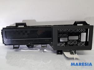Begagnade Instrumentpanel Renault Grand Scénic III (JZ) 1.6 dCi Pris € 100,00 Marginaltabell erbjuds av Maresia Parts