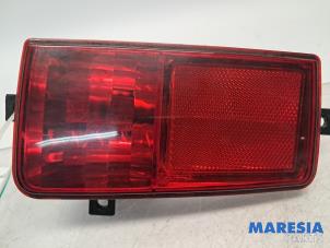 Begagnade Bakre dimljus Fiat Ducato (250) 3.0 140 Natural Power Pris € 18,09 Inklusive moms erbjuds av Maresia Parts