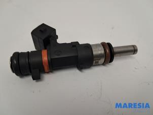 Gebruikte Injector (benzine injectie) Alfa Romeo Giulietta (940) 1.4 TB 16V MultiAir Prijs € 25,00 Margeregeling aangeboden door Maresia Parts
