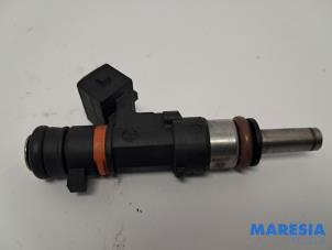 Gebruikte Injector (benzine injectie) Alfa Romeo Giulietta (940) 1.4 TB 16V MultiAir Prijs € 25,00 Margeregeling aangeboden door Maresia Parts