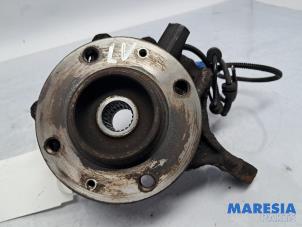 Używane Sworzen lewy przód Peugeot 2008 (CU) 1.2 Vti 12V PureTech 82 Cena € 24,99 Procedura marży oferowane przez Maresia Parts